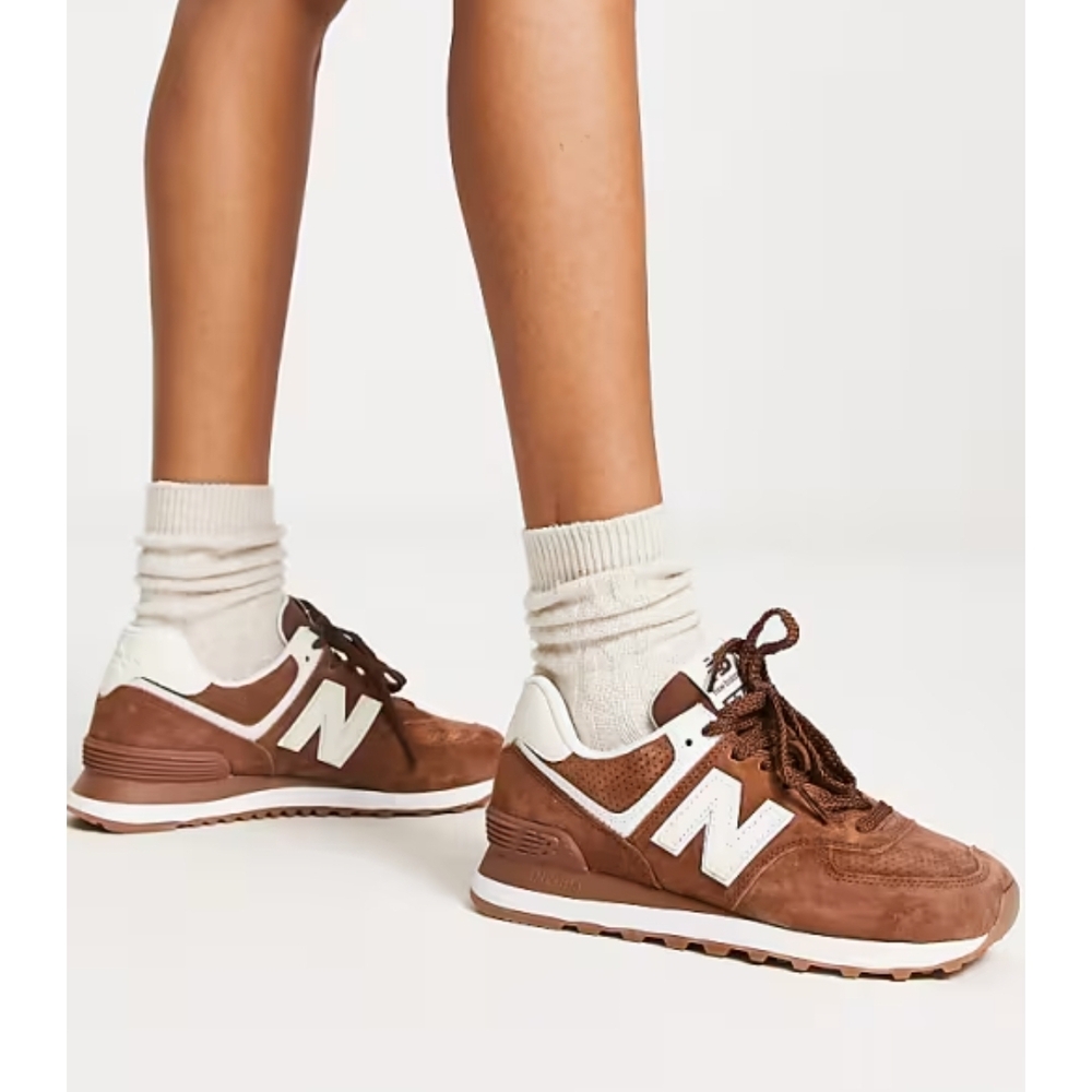 New Balance Women's Brown Sneakers